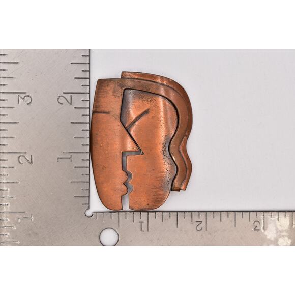 Rebajes Vintage The Kiss Pin Brooch Modernist Copper Tone Signed 1940s BinAJ - Picture 12 of 12